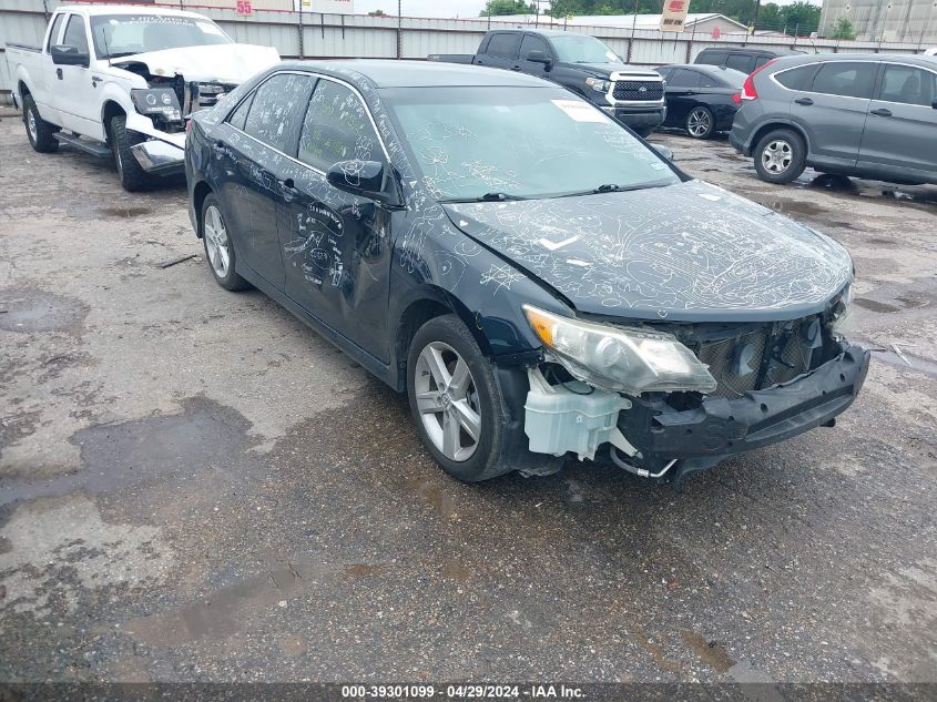 2013 TOYOTA CAMRY SE