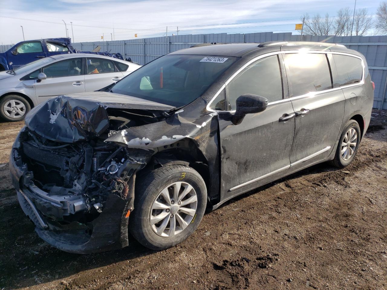 2017 CHRYSLER PACIFICA TOURING L