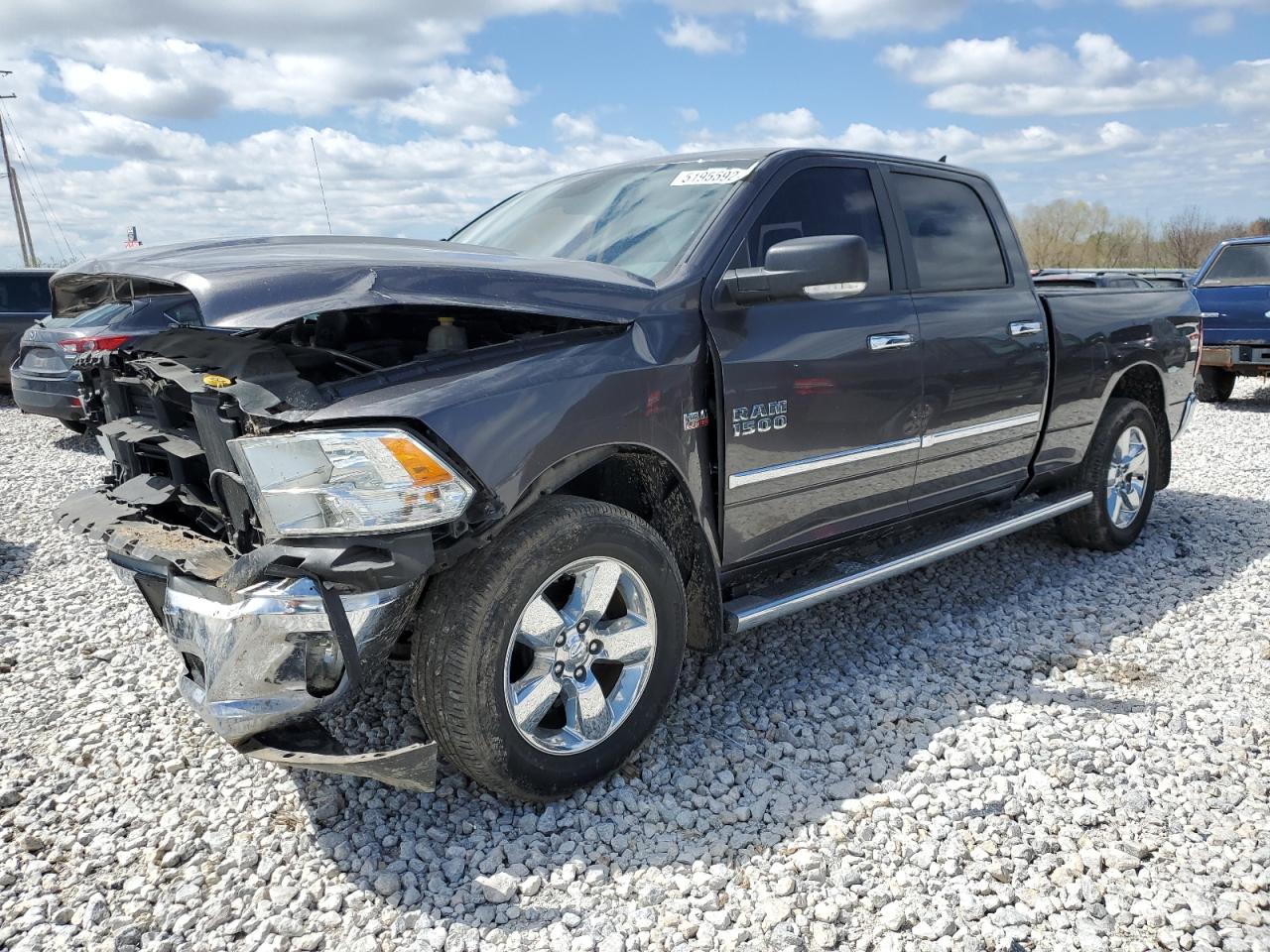 2015 RAM 1500 SLT