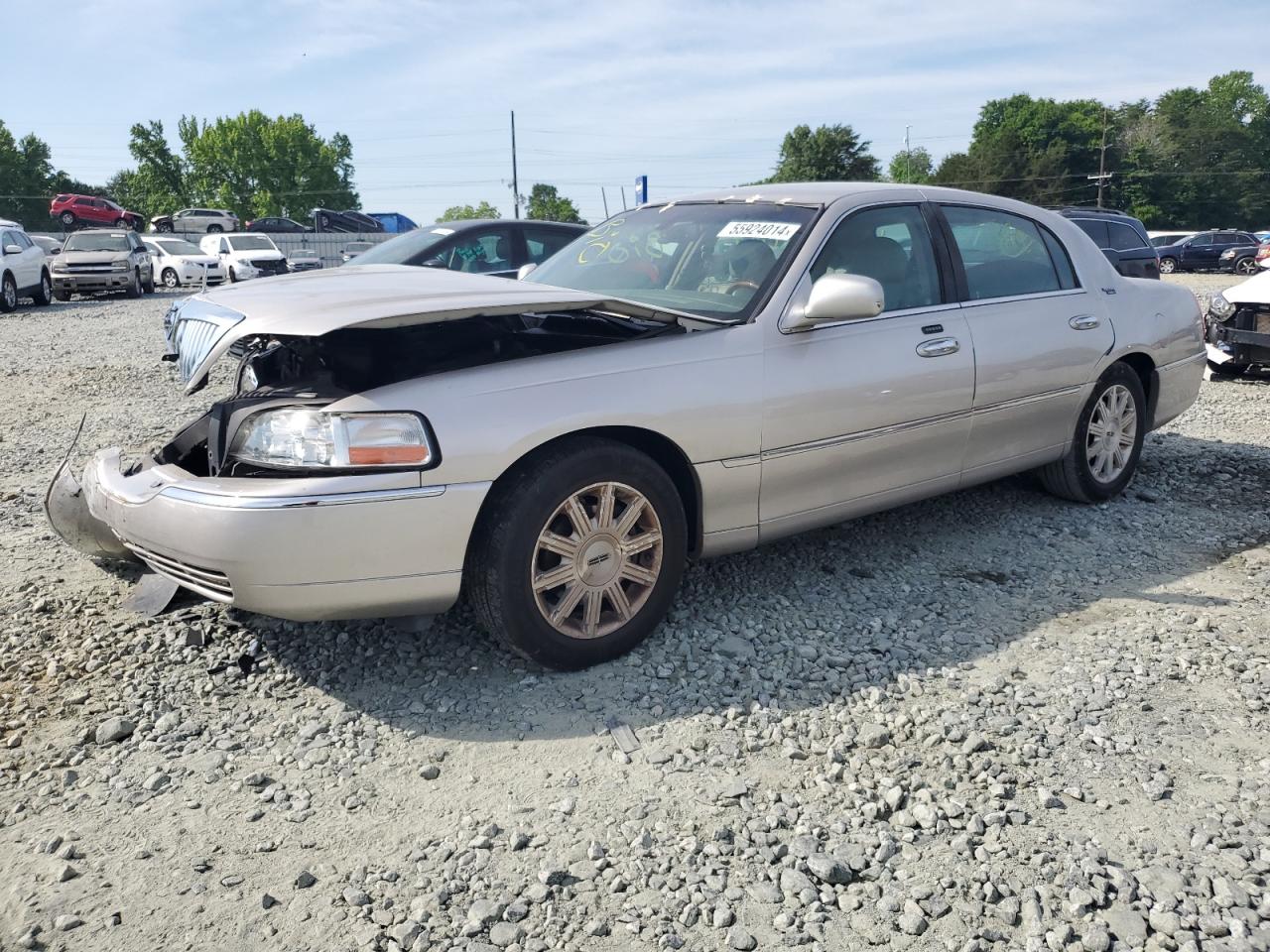 2010 LINCOLN TOWN CAR SIGNATURE LIMITED