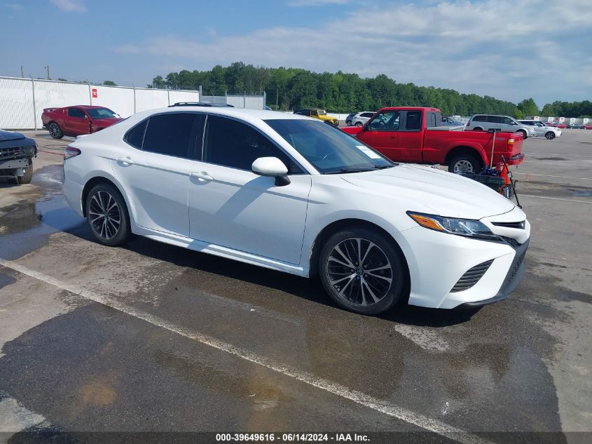 2019 TOYOTA CAMRY SE