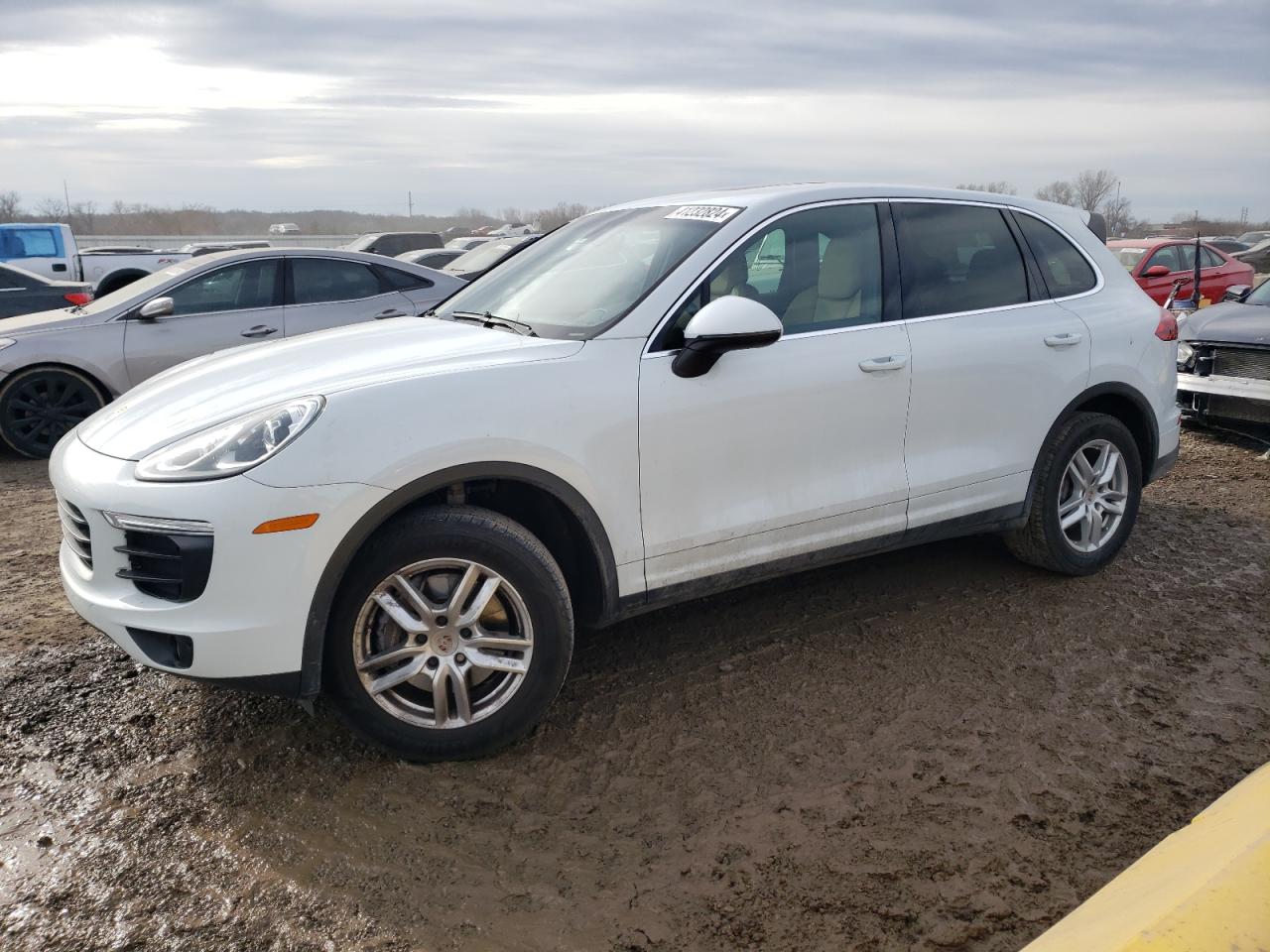 2016 PORSCHE CAYENNE