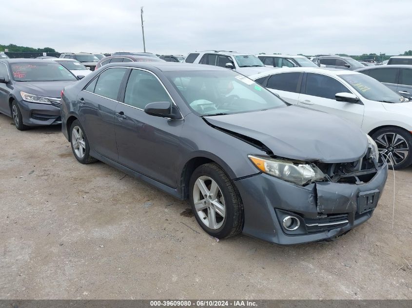 2014 TOYOTA CAMRY SE