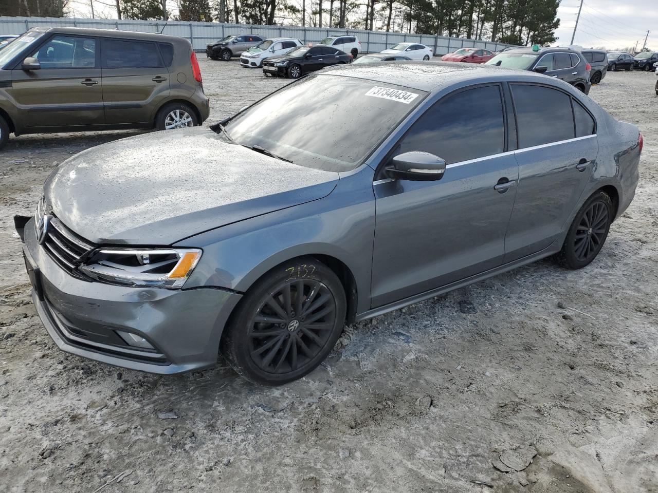 2015 VOLKSWAGEN JETTA SE