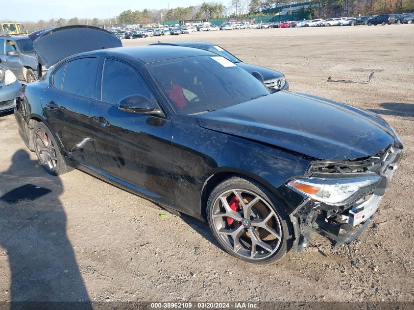 2018 ALFA ROMEO GIULIA TI SPORT AWD