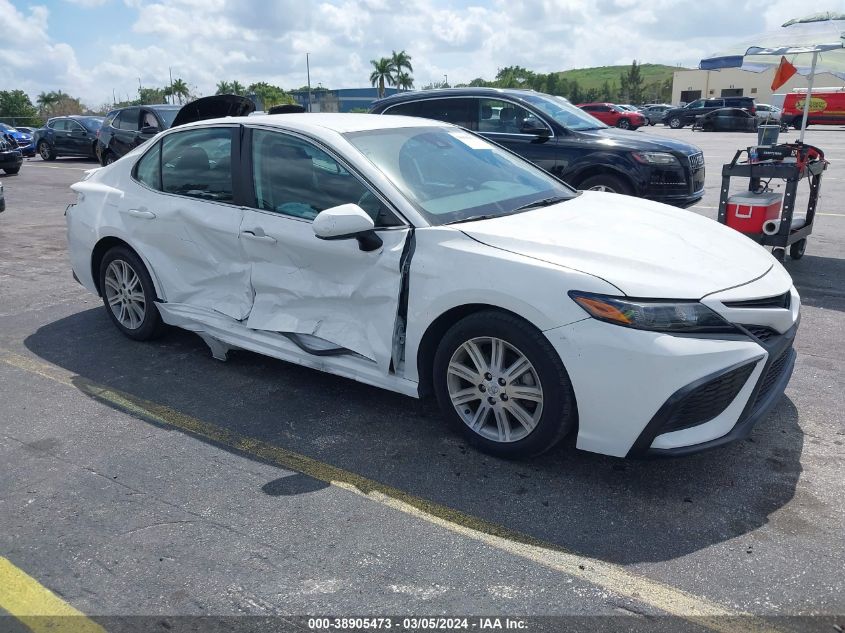 2021 TOYOTA CAMRY SE