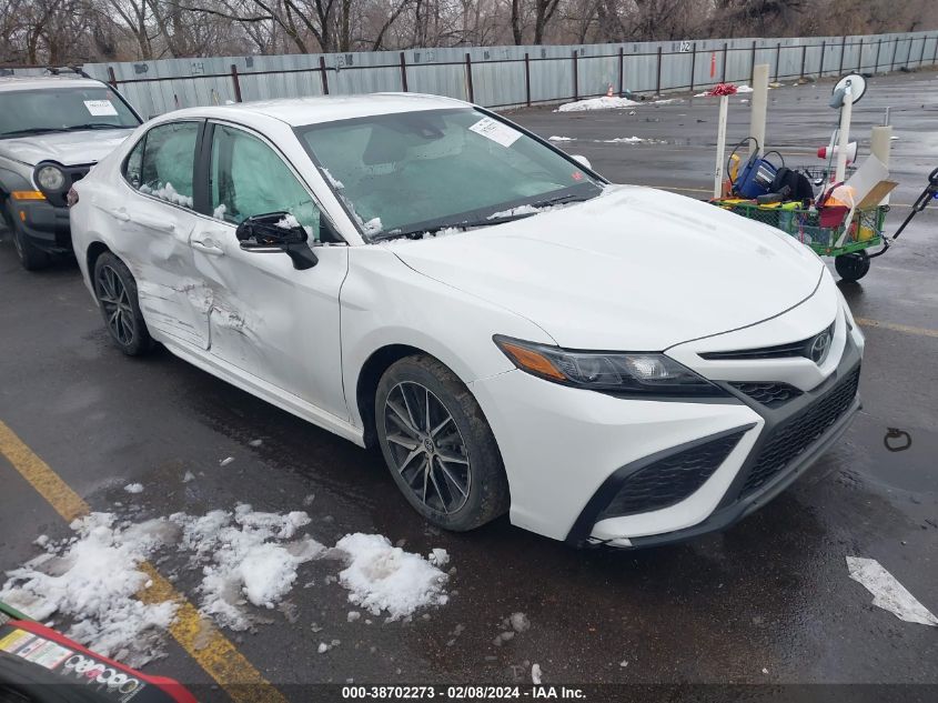 2023 TOYOTA CAMRY SE