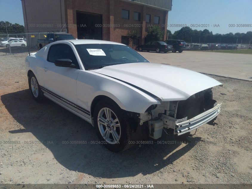 2013 FORD MUSTANG V6