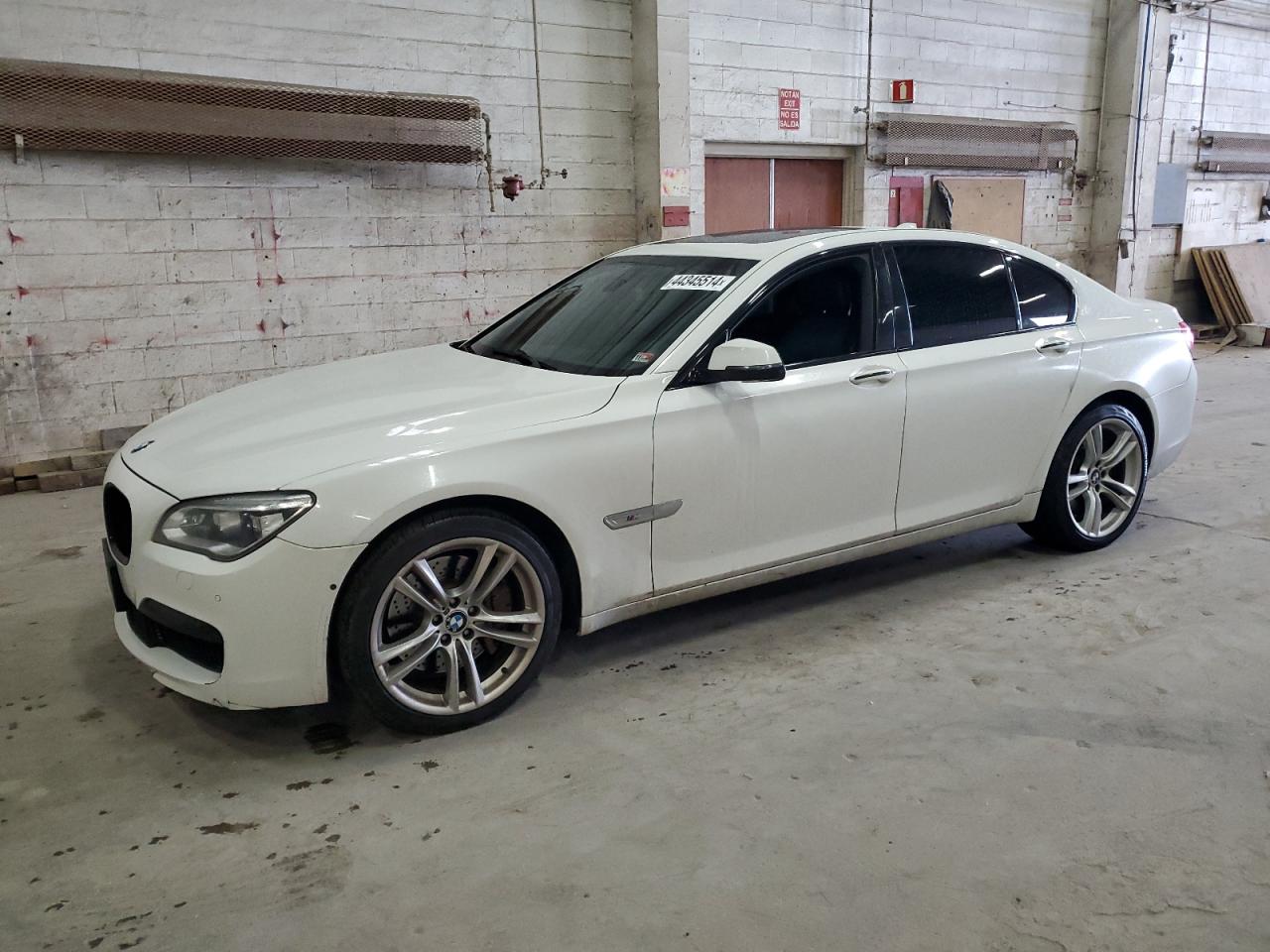 2013 BMW 750 XI