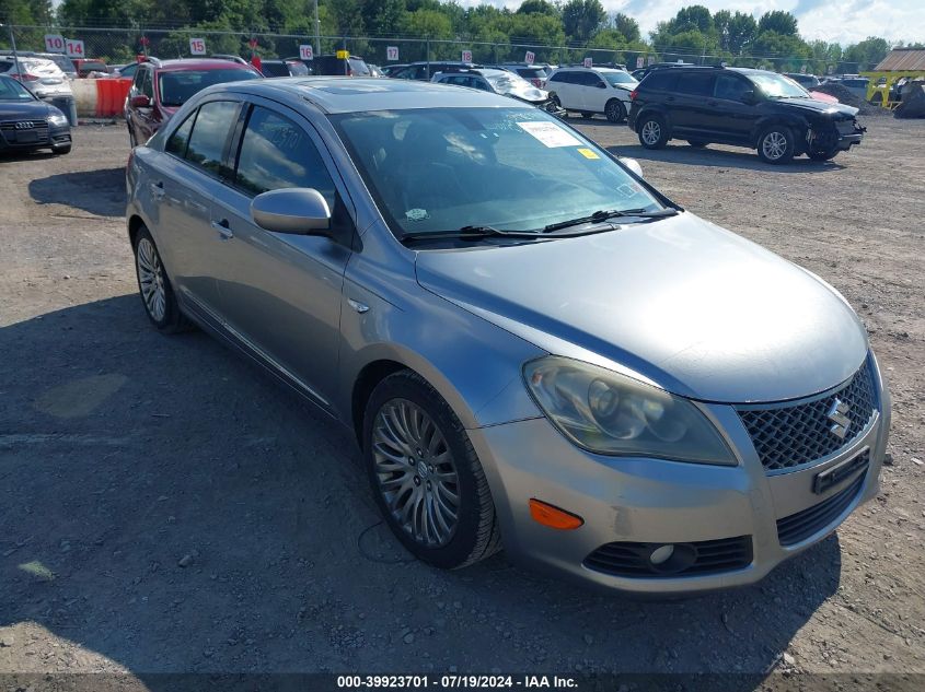 2010 SUZUKI KIZASHI SLS