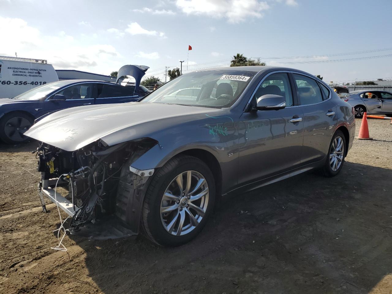 2019 INFINITI Q70 3.7 LUXE