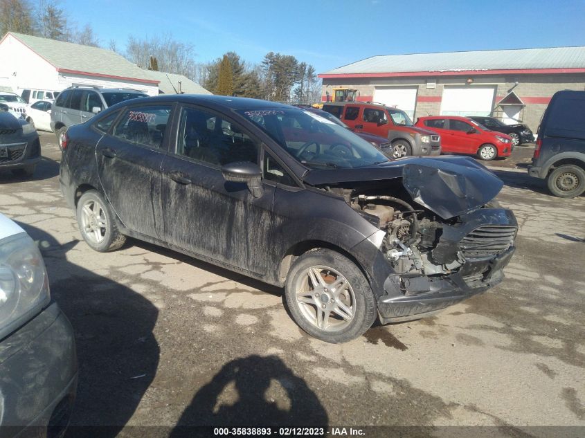 2017 FORD FIESTA SE