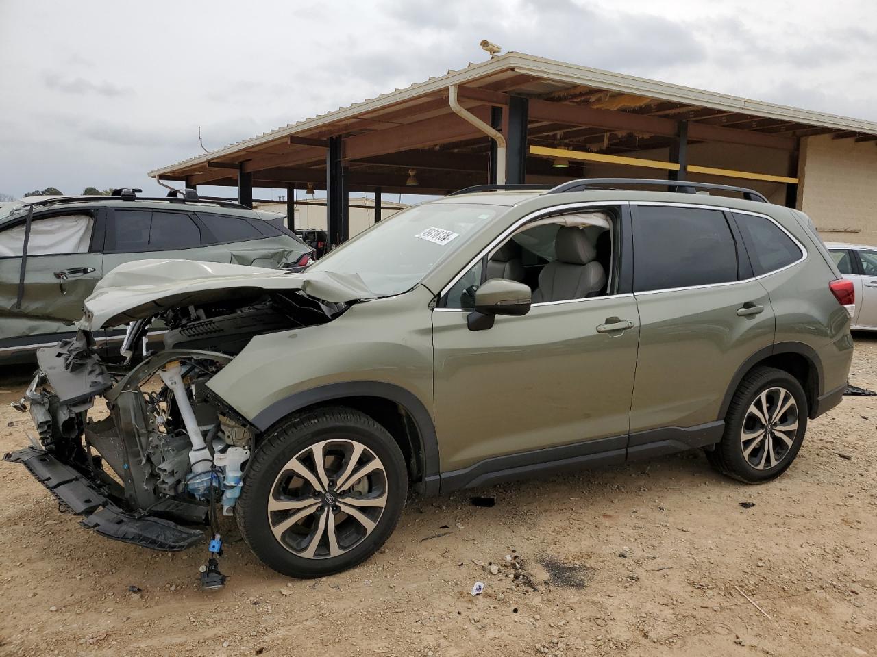 2021 SUBARU FORESTER LIMITED