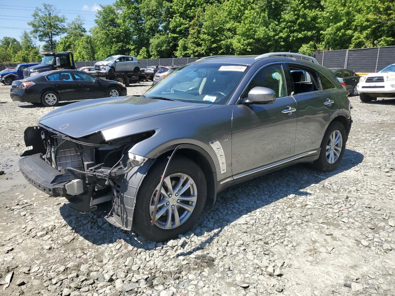 2017 INFINITI QX70