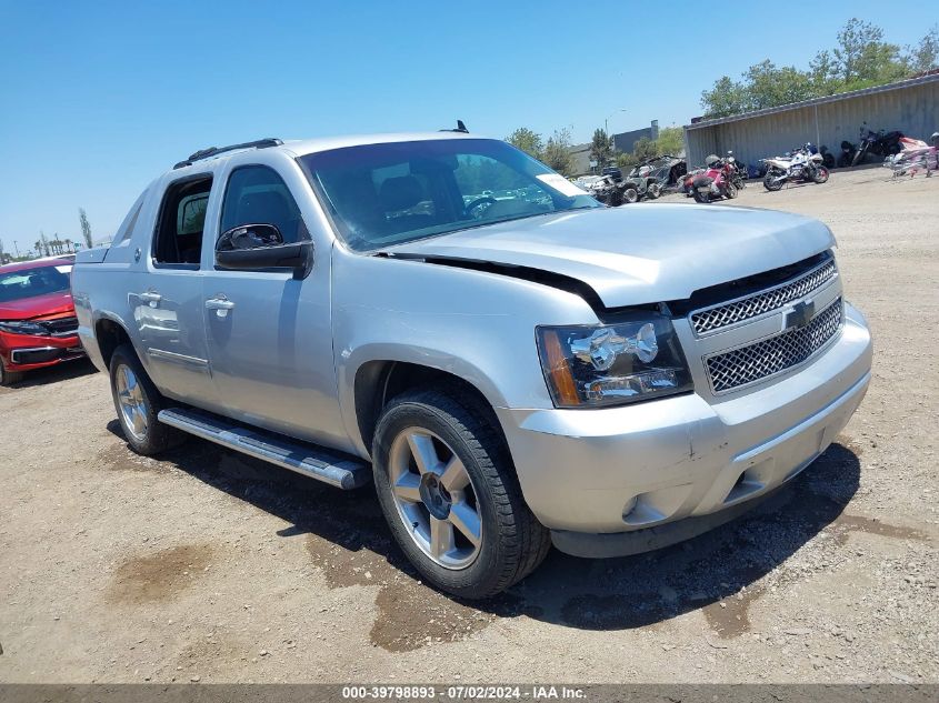 2013 CHEVROLET AVALANCHE LS