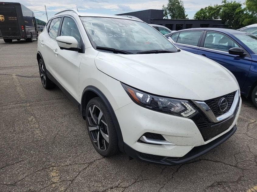 2022 NISSAN ROGUE SPORT SL