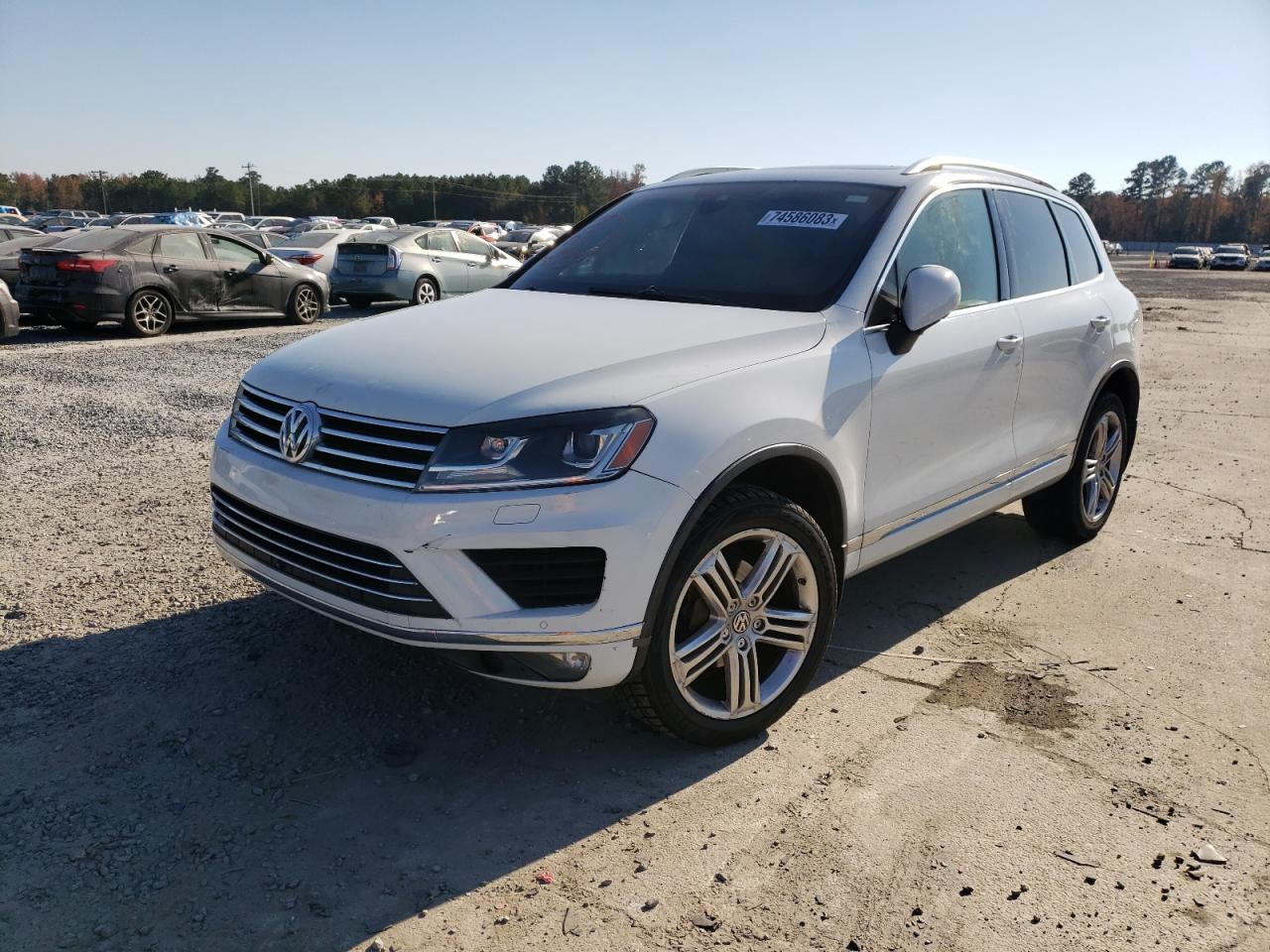 2015 VOLKSWAGEN TOUAREG V6