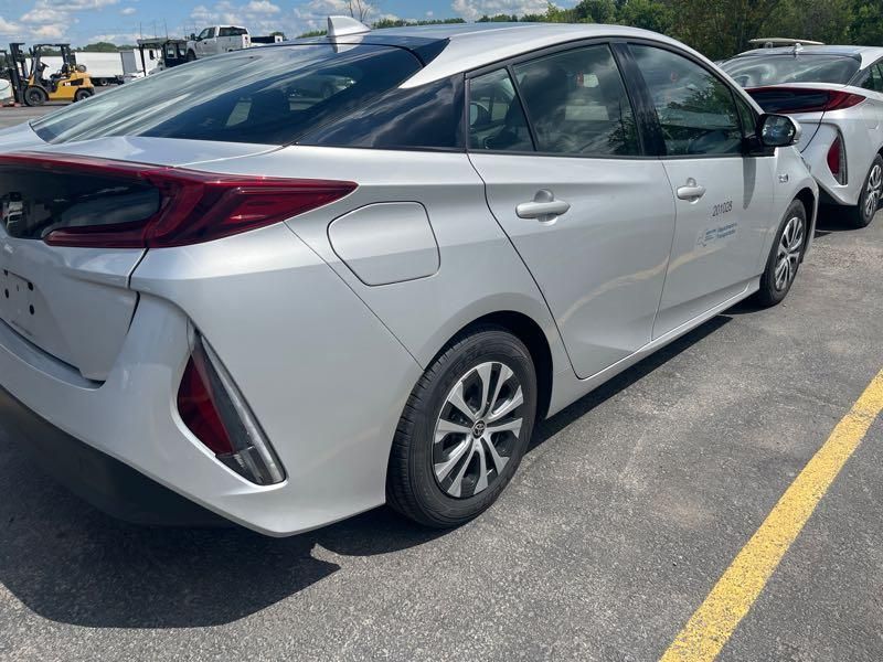 2020 TOYOTA PRIUS PRIME LE