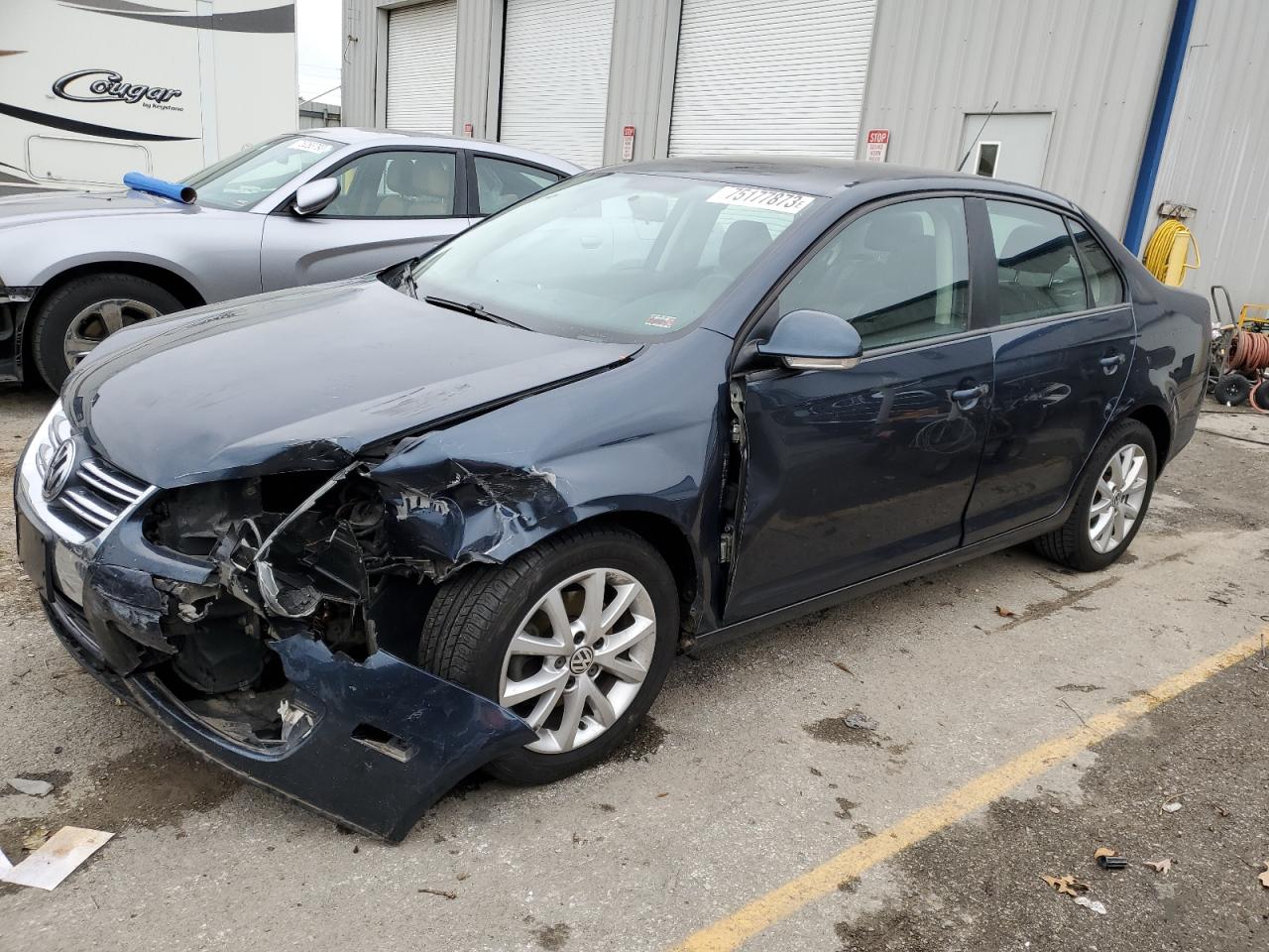 2010 VOLKSWAGEN JETTA LIMITED