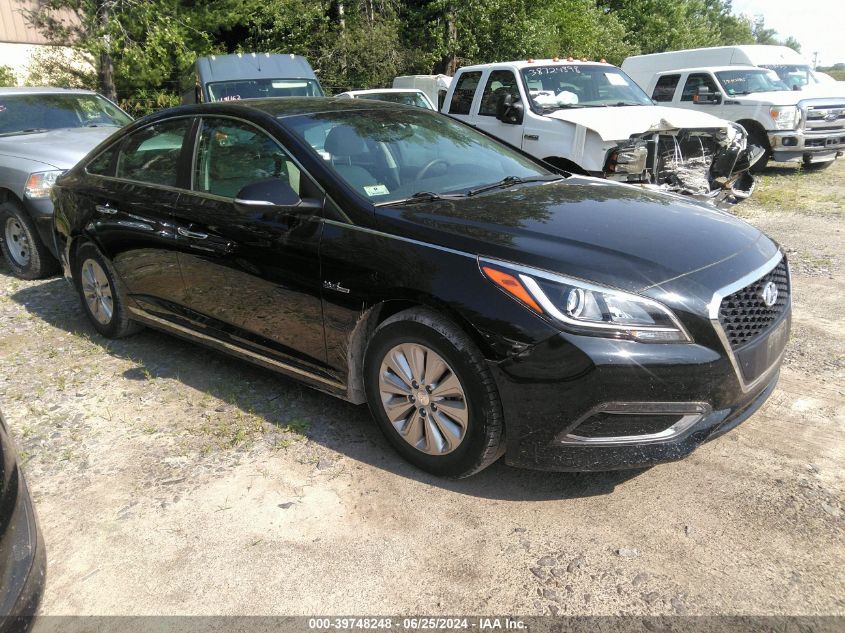 2016 HYUNDAI SONATA HYBRID SE