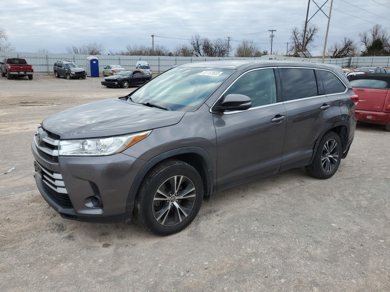 2019 TOYOTA HIGHLANDER LE