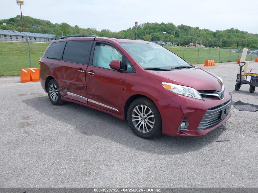 2019 TOYOTA SIENNA XLE 8 PASSENGER