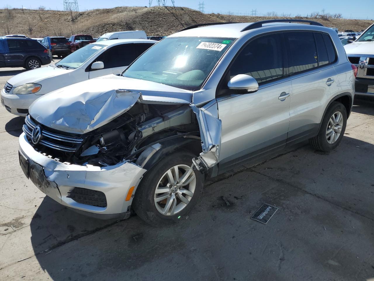 2015 VOLKSWAGEN TIGUAN S