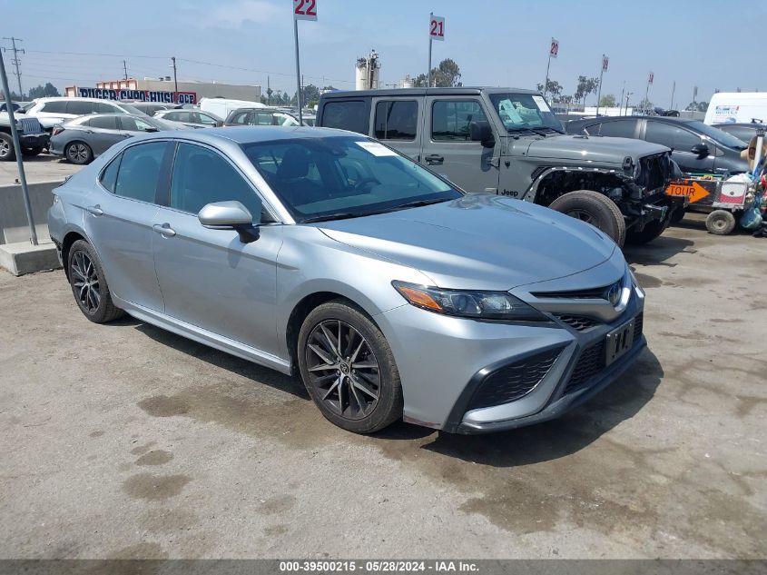 2022 TOYOTA CAMRY SE