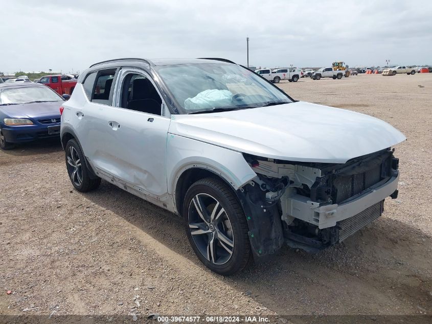 2020 VOLVO XC40 T5 R-DESIGN