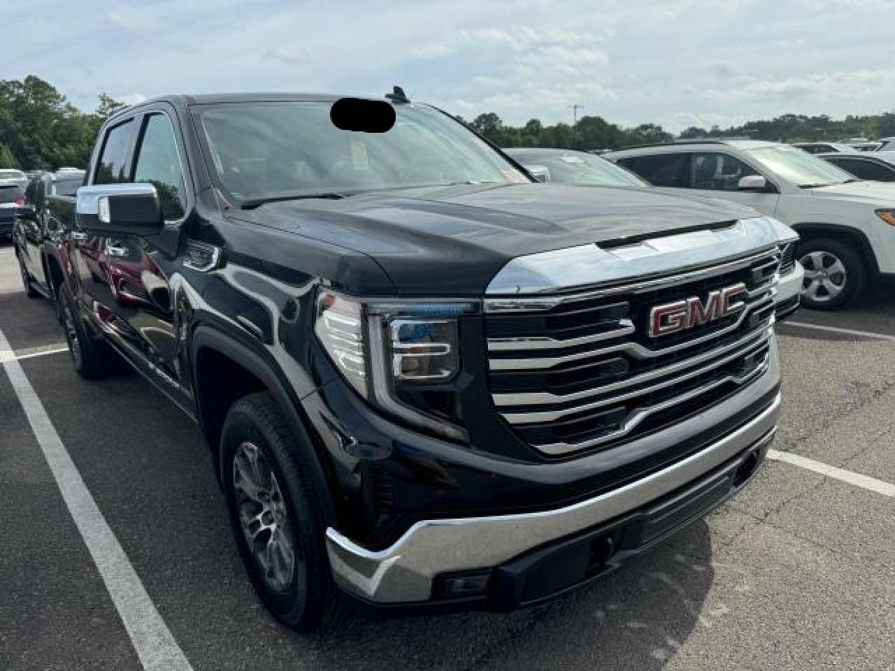 2024 GMC SIERRA K1500 SLT