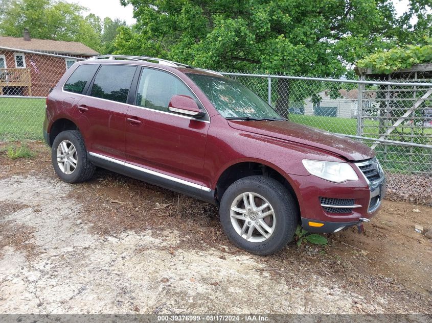 2010 VOLKSWAGEN TOUAREG VR6 FSI