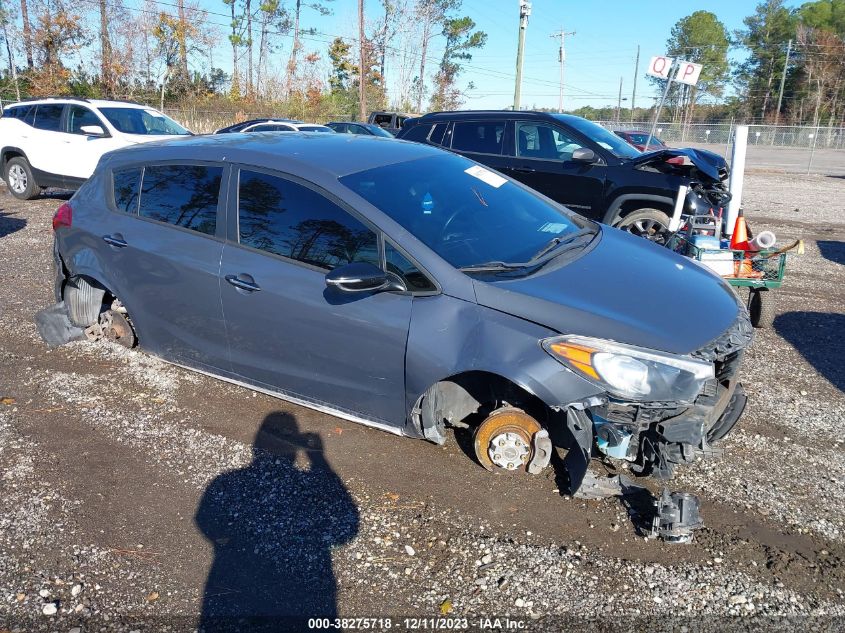 2016 KIA FORTE 5-DOOR SX