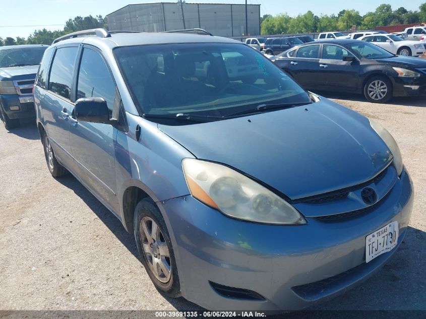 2010 TOYOTA SIENNA LE