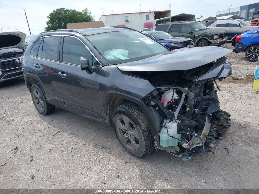 2022 TOYOTA RAV4 XLE