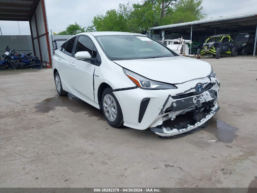 2022 TOYOTA PRIUS LE