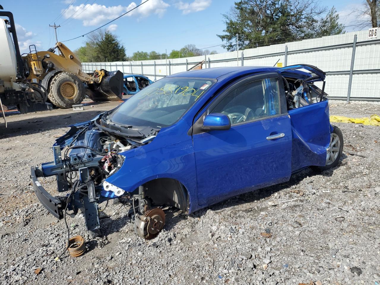 2014 NISSAN VERSA S