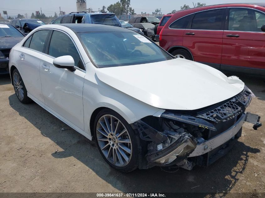 2019 MERCEDES-BENZ A 220