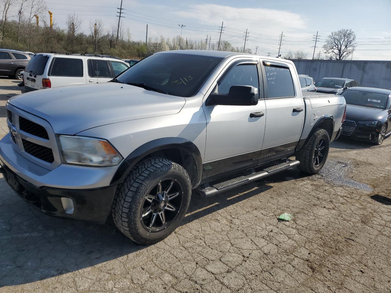 2016 RAM 1500 SLT