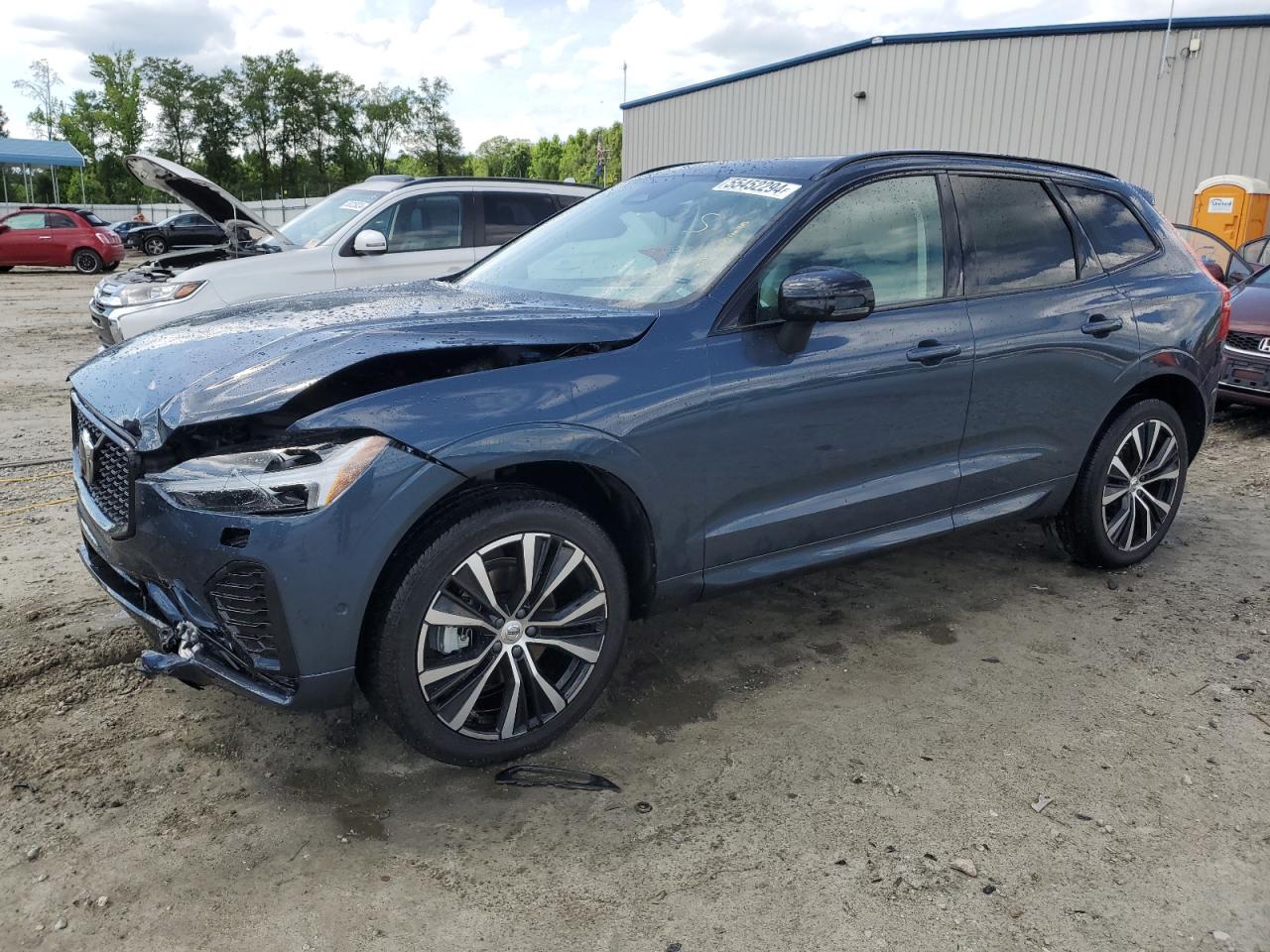 2023 VOLVO XC60 PLUS