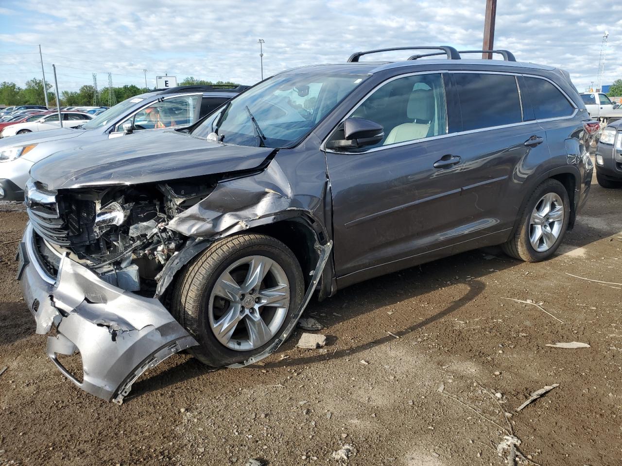 2015 TOYOTA HIGHLANDER LIMITED