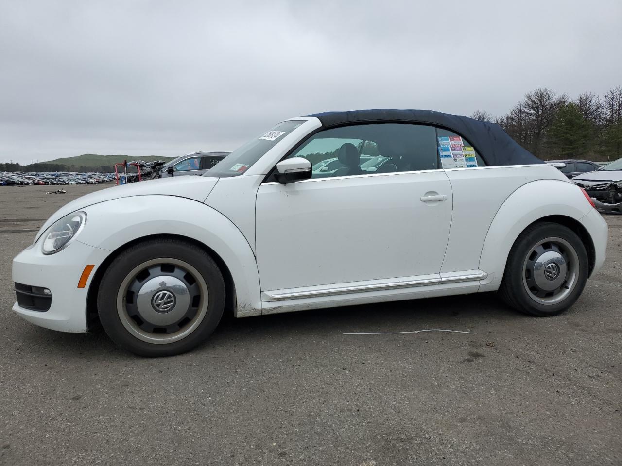 2016 VOLKSWAGEN BEETLE S/SE