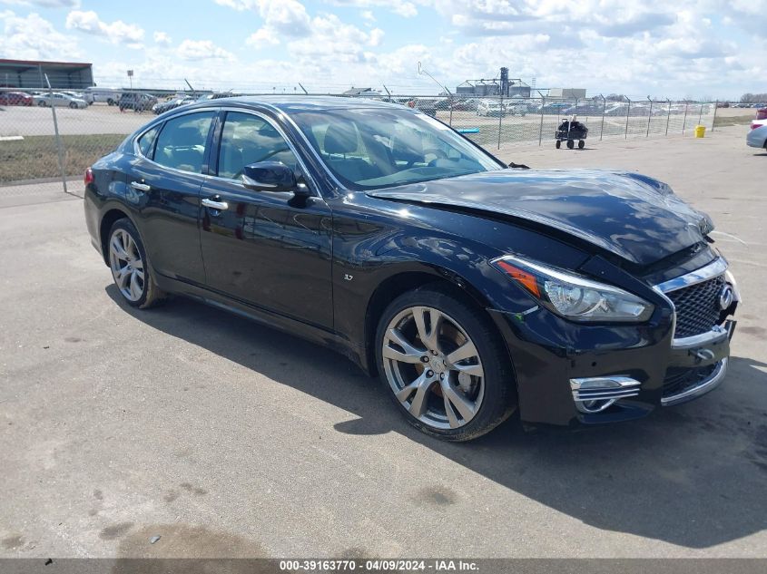 2016 INFINITI Q70 3.7X