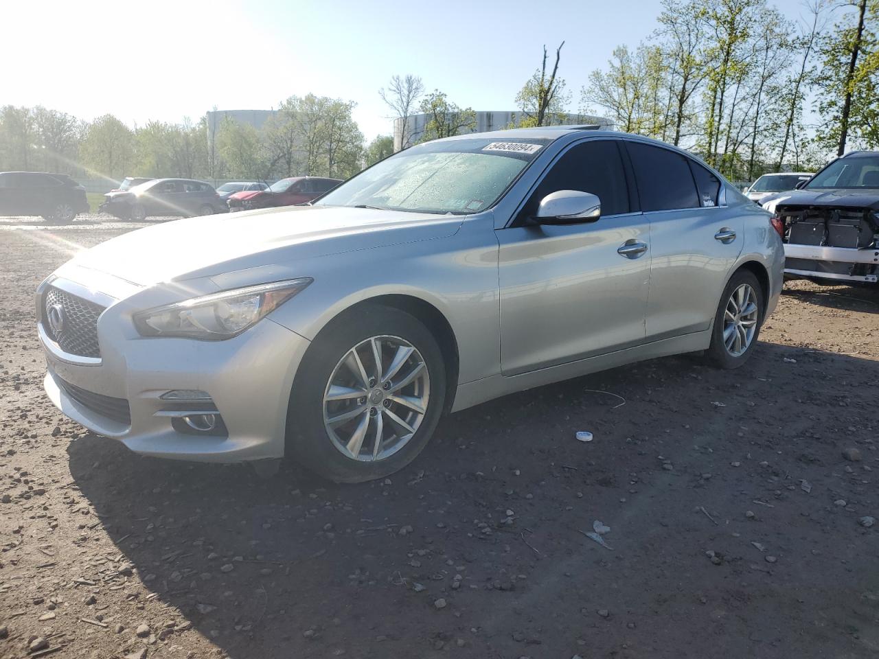 2015 INFINITI Q50 BASE