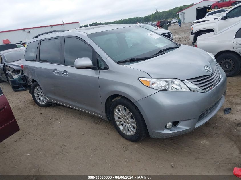 2015 TOYOTA SIENNA XLE 8 PASSENGER