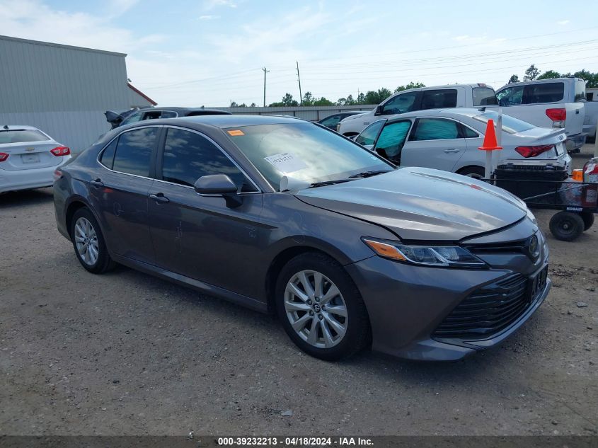 2018 TOYOTA CAMRY LE