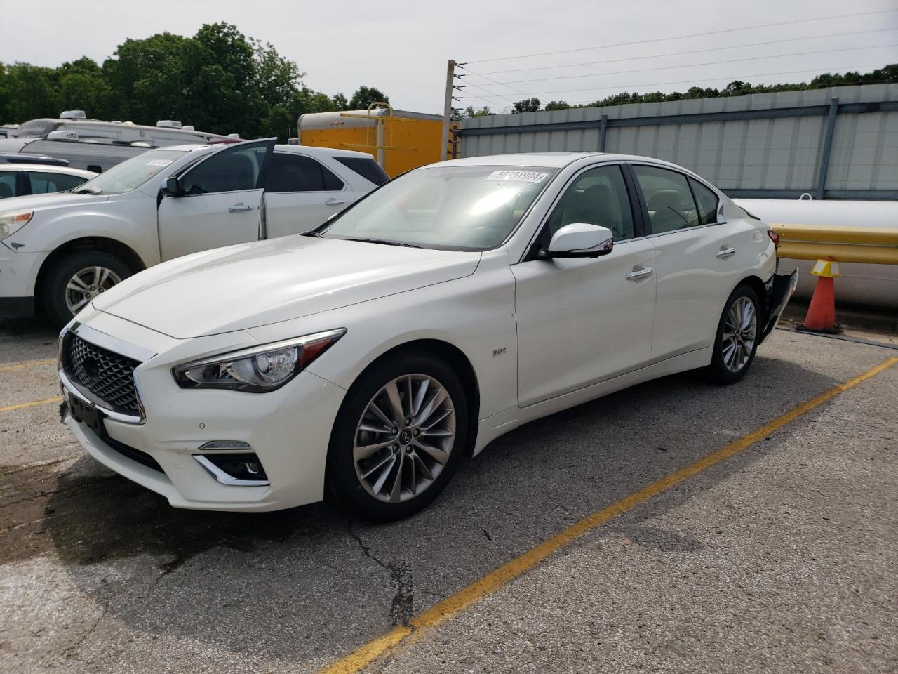 2018 INFINITI Q50 LUXE