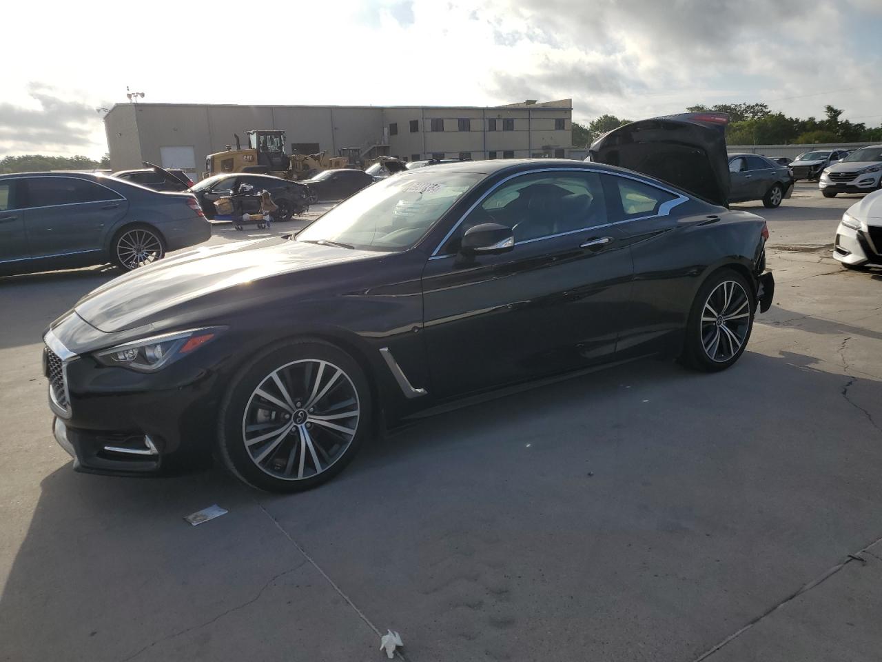 2022 INFINITI Q60 LUXE