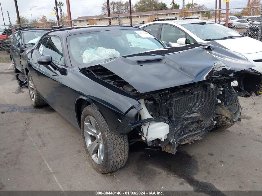 2016 DODGE CHALLENGER SXT