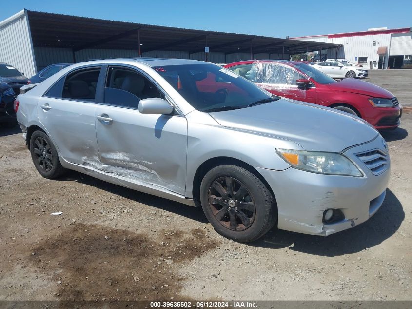 2011 TOYOTA CAMRY XLE