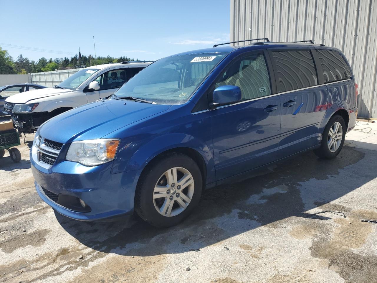 2011 DODGE GRAND CARAVAN CREW